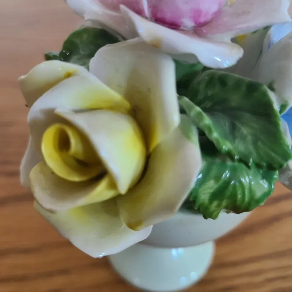 Vintage Radnor Bone China Mini Floral Bouquet Basket Vase Capodimonte Porcelain
